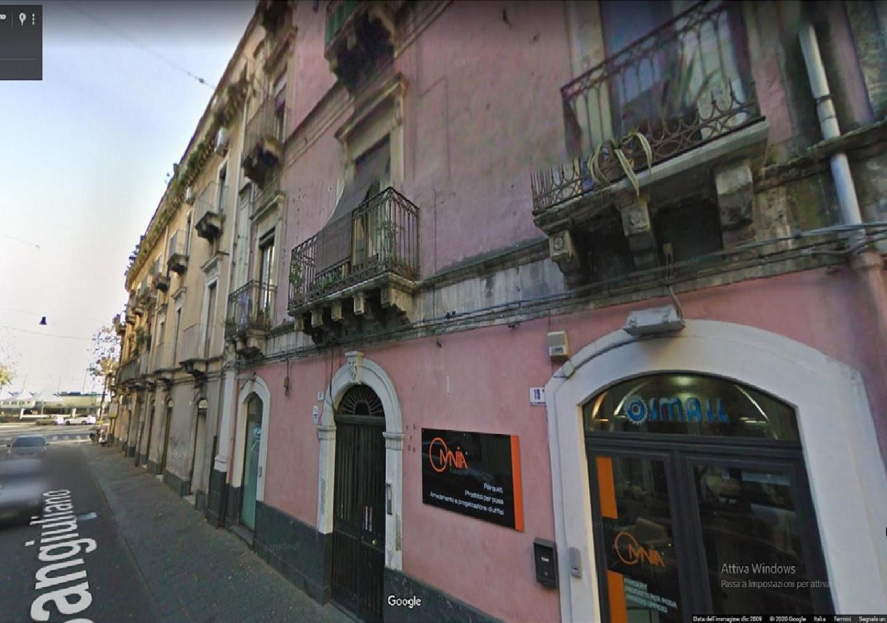 Zu Pippo'S House Apartment Catania Bagian luar foto