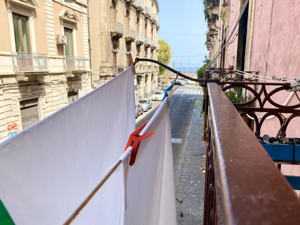 Zu Pippo'S House Apartment Catania Bagian luar foto