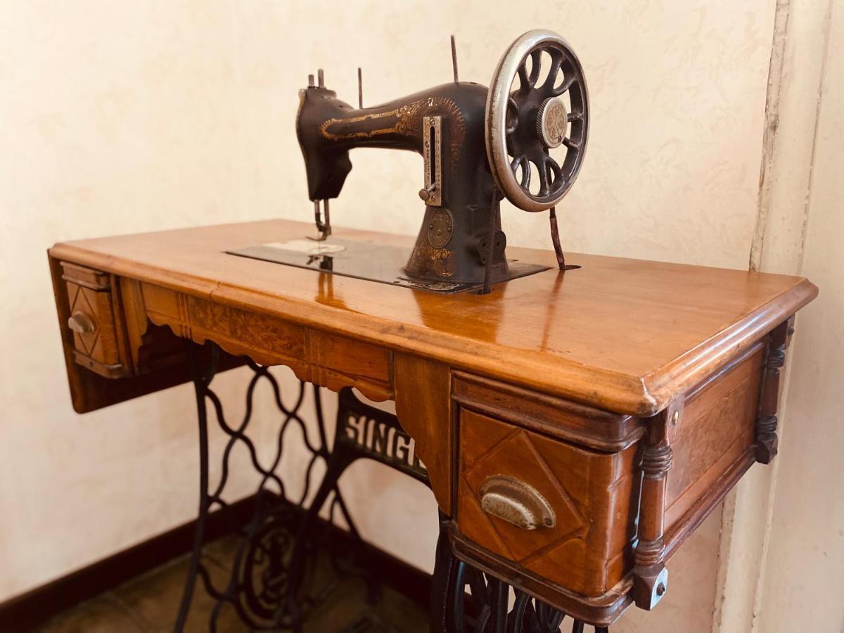 Zu Pippo'S House Apartment Catania Bagian luar foto